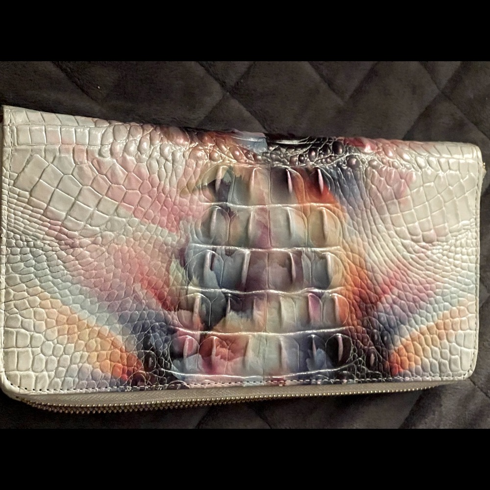 Brahmin Skyler Wallet